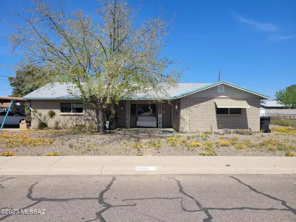 3956 W Pace Street, Thatcher, AZ 85552