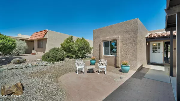 1308 S Desert Meadows Circle, Green Valley, AZ 85614