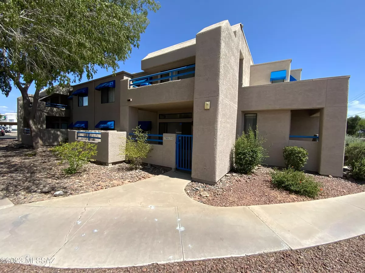 Tucson, AZ 85710,7968 E Colette Circle #215