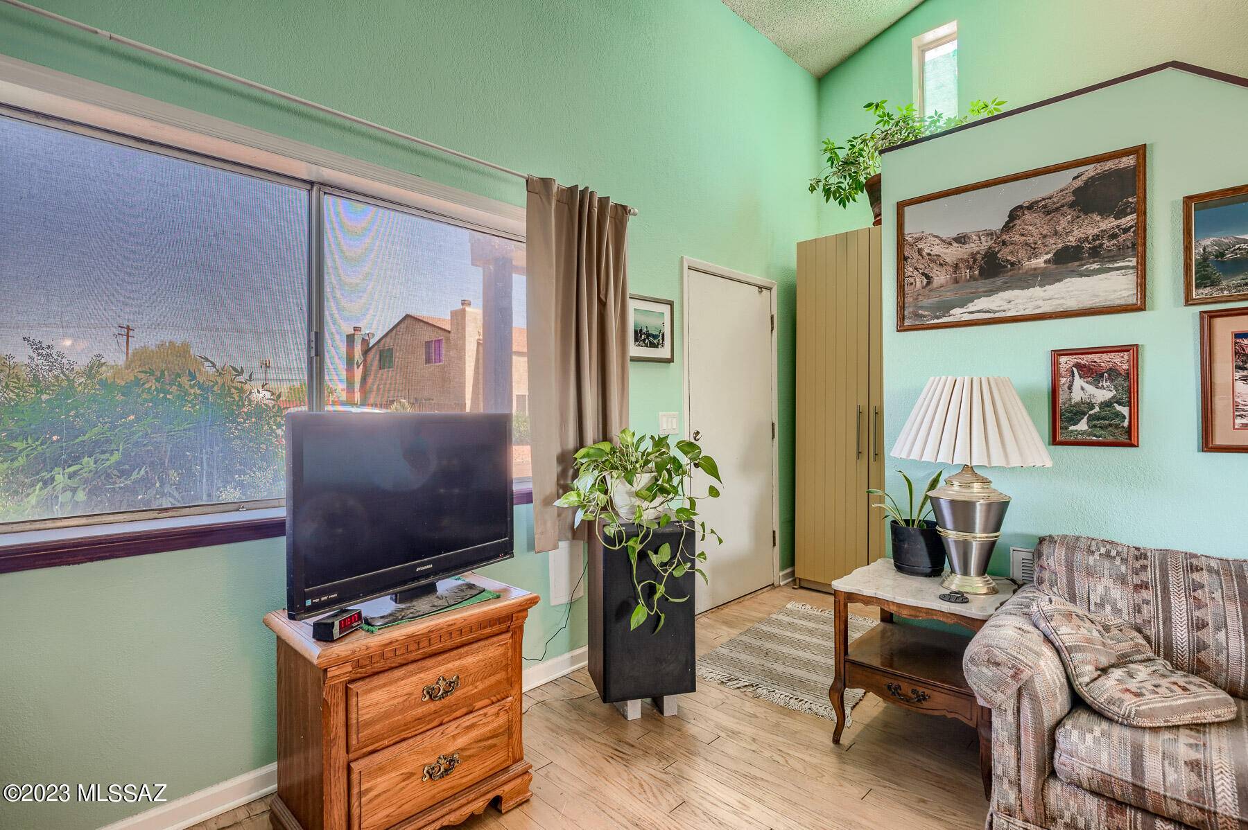 Tucson, AZ 85719,850 E Millet Place