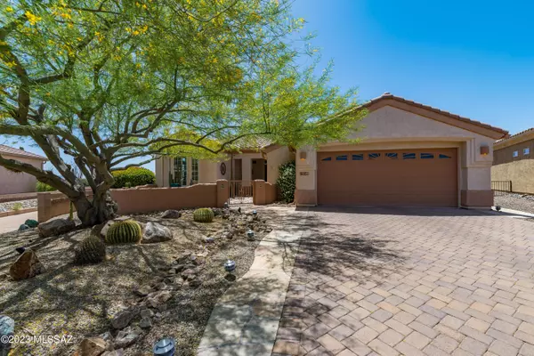 13549 N Buckhorn Cholla Drive, Marana, AZ 85658