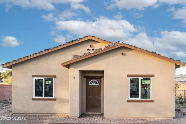 1343 E Ginter Road,  Tucson,  AZ 85706