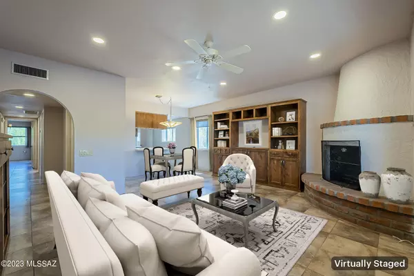 500 W Paseo Del Prado, Green Valley, AZ 85614