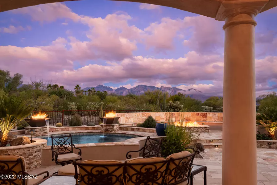 13601 N Kachina Drive, Oro Valley, AZ 85755