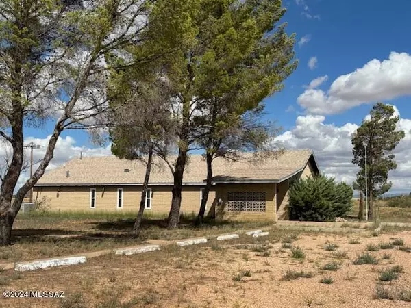 Pearce, AZ 85625,13385 S Dos Cabezas Road