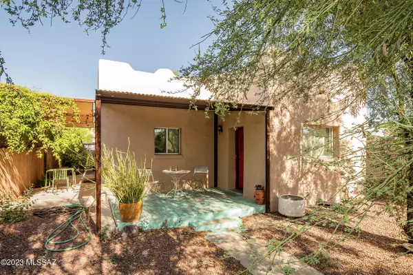 840 S 8Th Avenue, Tucson, AZ 85701