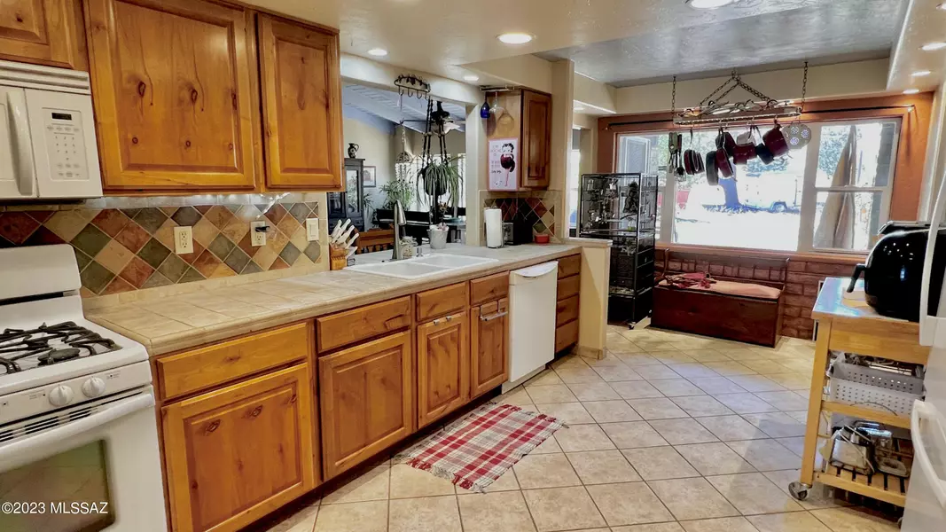 1031 E Irene Circle, Pearce, AZ 85625