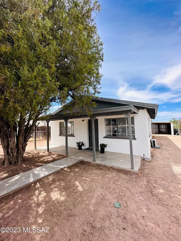 132 W Flint Street, Benson, AZ 85602