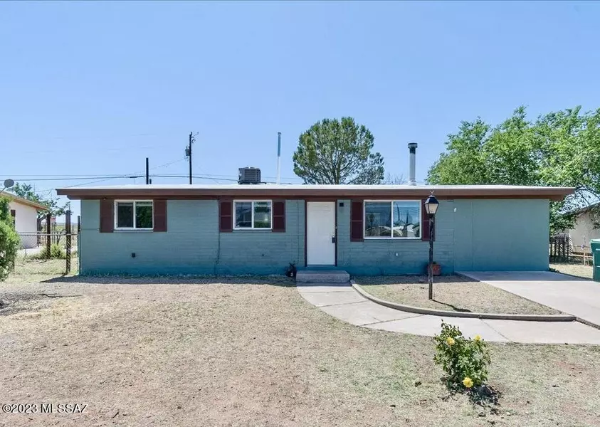 107 1St Street, Huachuca City, AZ 85616