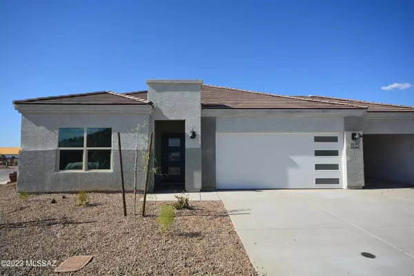 12554 W Old Farm Drive, Marana, AZ 85653