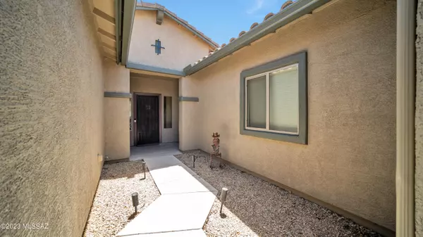 Sahuarita, AZ 85629,866 E Deer Spring Canyon Place