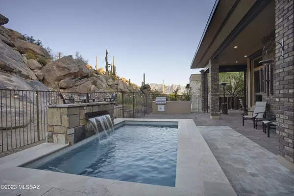 Oro Valley, AZ 85755,14348 N Stone View Place