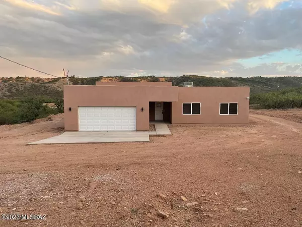 597 Felicia Court, Rio Rico, AZ 85648