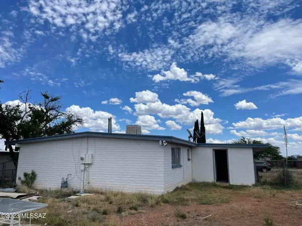 803 Ridgeview Place, Huachuca City, AZ 85616