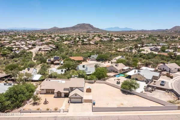 2701 W Highcliff Drive, Tucson, AZ 85745