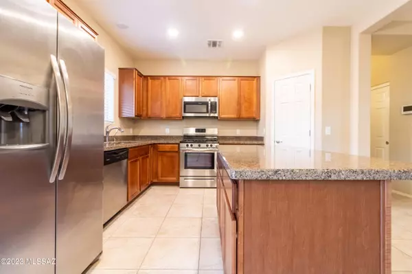 Marana, AZ 85653,9143 W Blue Saguaro Street