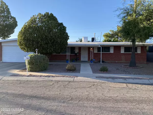 8751 E Appomattox Street, Tucson, AZ 85710