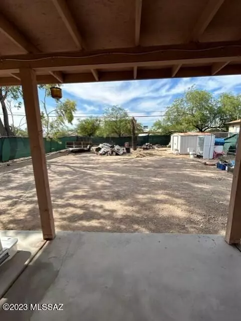 Tucson, AZ 85745,1466 W St Marys Road