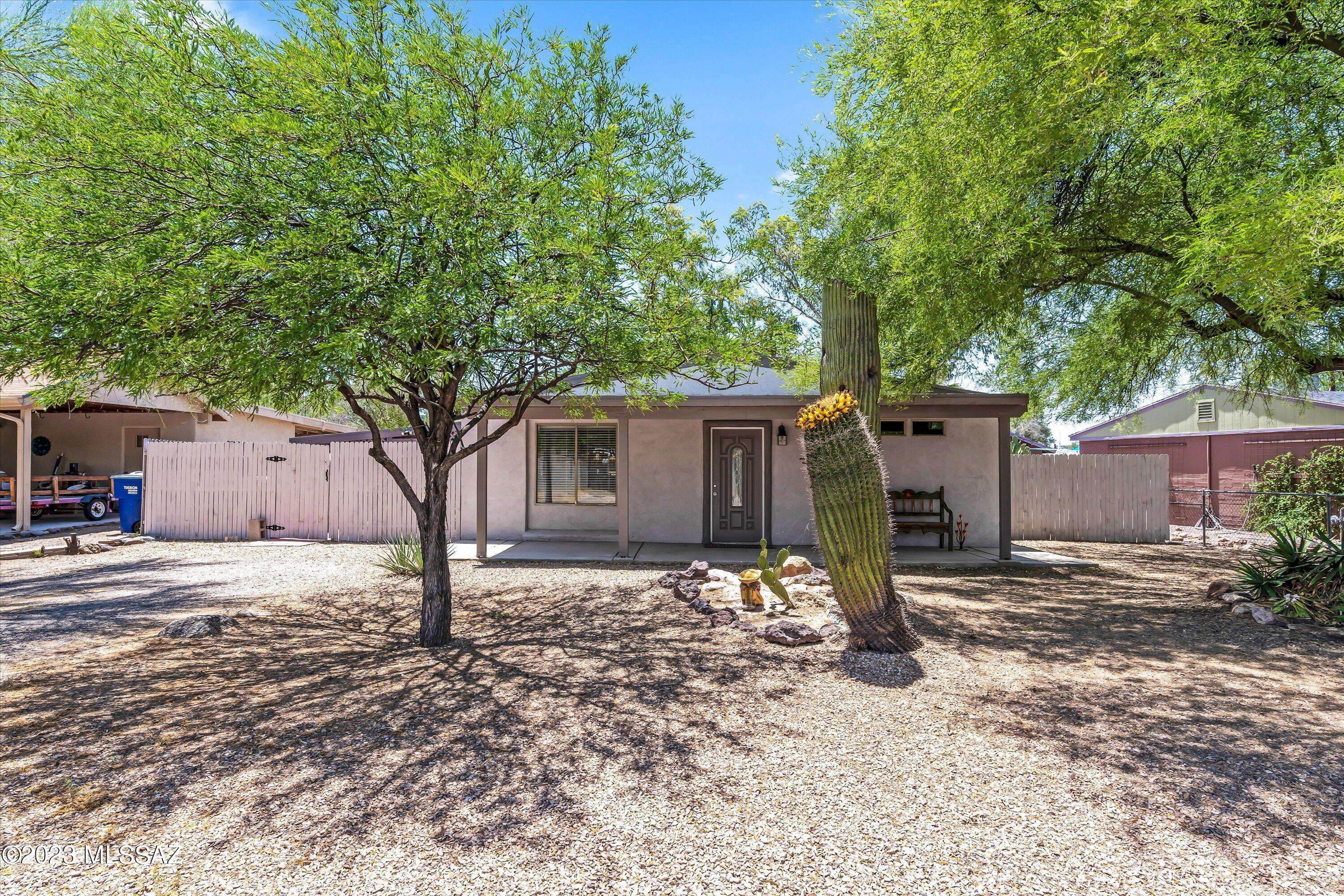 3231 N Sycamore Avenue,  Tucson,  AZ 85712