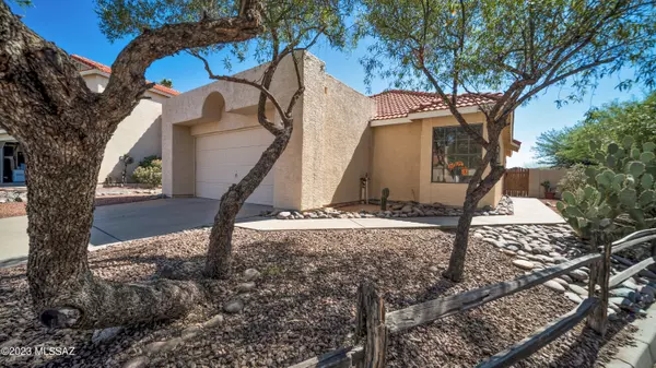 8937 N Ferber Court, Tucson, AZ 85742