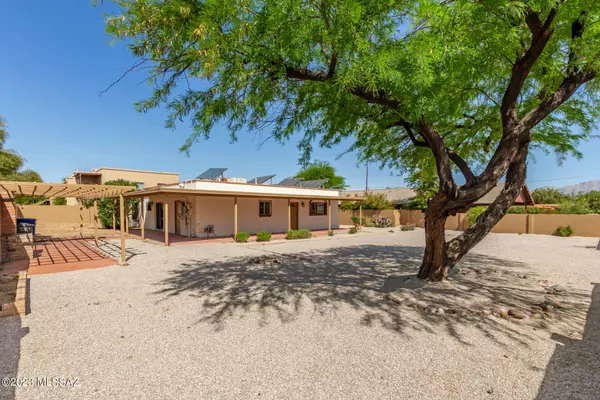 1303 N Walnut Boulevard, Tucson, AZ 85712