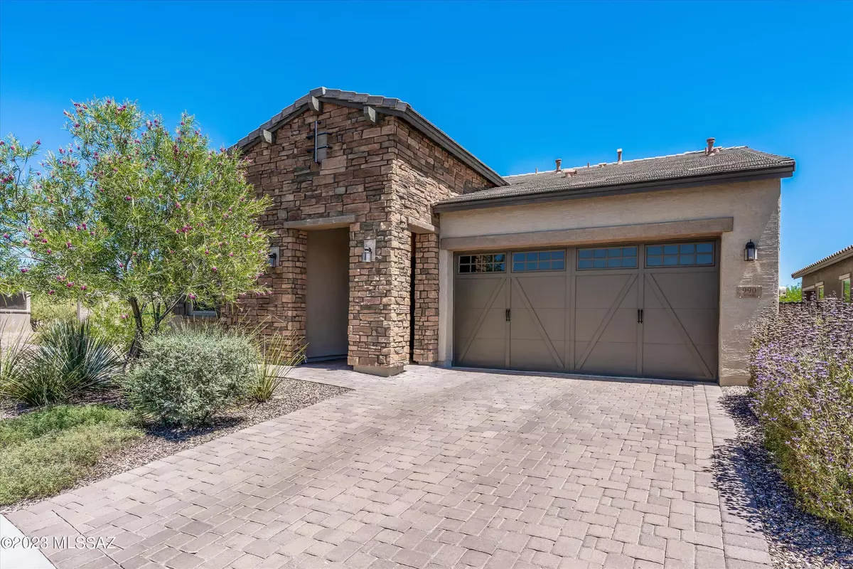 Oro Valley, AZ 85755,990 W Hesperaloe Court