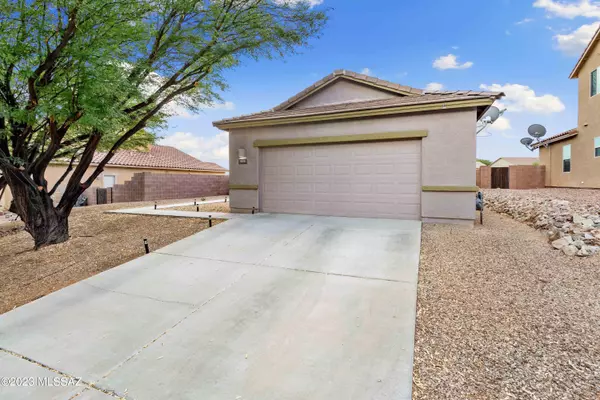 Benson, AZ 85602,935 S White Calcites Street