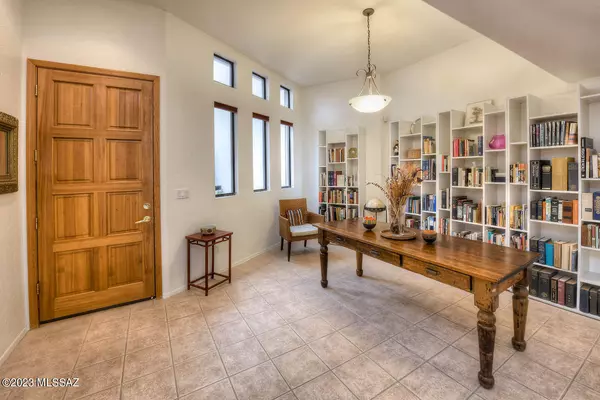 Tucson, AZ 85750,4270 N Summer Set Drive