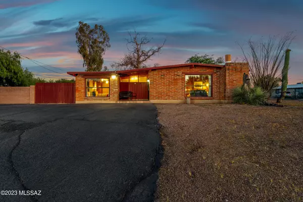 1702 E Allen Road, Tucson, AZ 85719