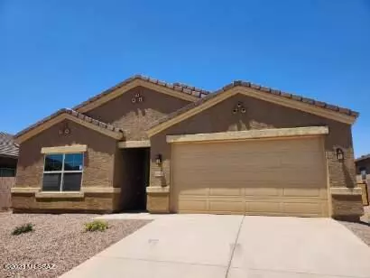 8804 W Red Spike Ice Drive, Marana, AZ 85653