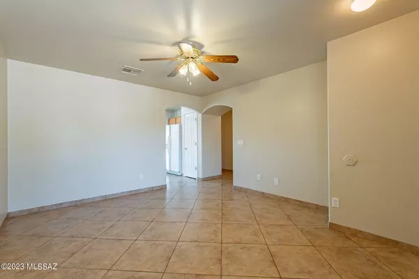 Green Valley, AZ 85614,721 W Cholla Crest Drive