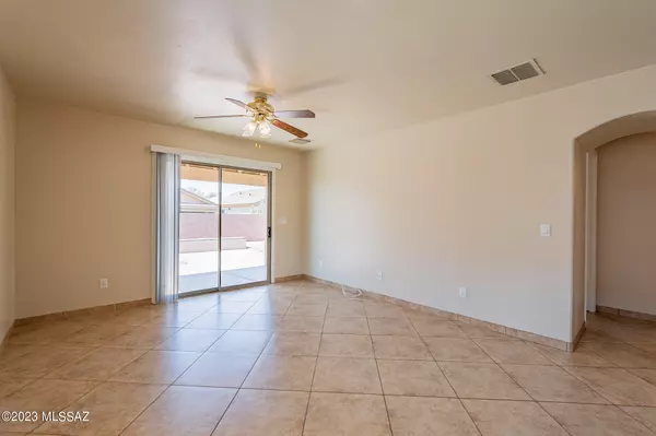 Green Valley, AZ 85614,721 W Cholla Crest Drive