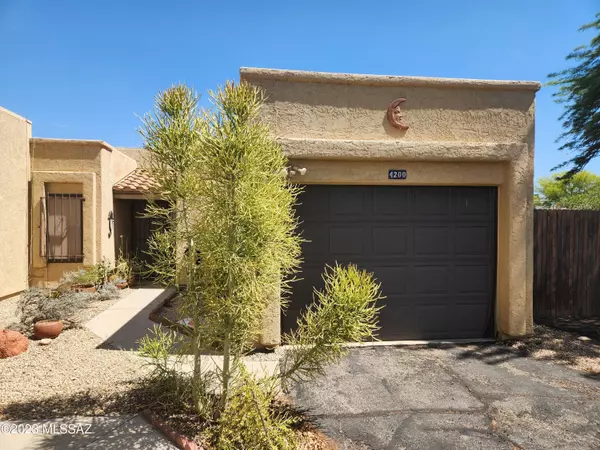 4200 W Pyracantha Drive, Tucson, AZ 85741