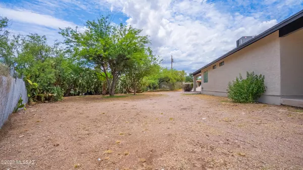 Rio Rico, AZ 85648,1299 Imuris Ct