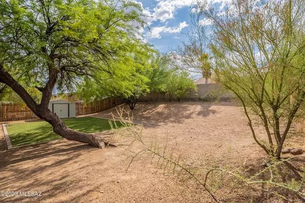 7250 Camino Carmen, Tucson, AZ 85746