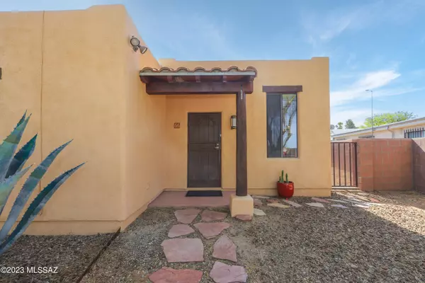 Corona De Tucson, AZ 85641,66 W Forrest Feezor Street