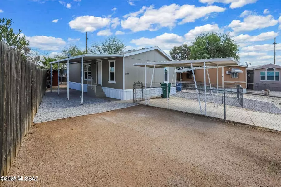 2820 W Palm Vista Street, Tucson, AZ 85705