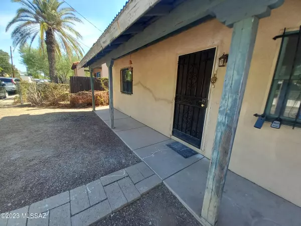 449 S Elias Avenue, Tucson, AZ 85701