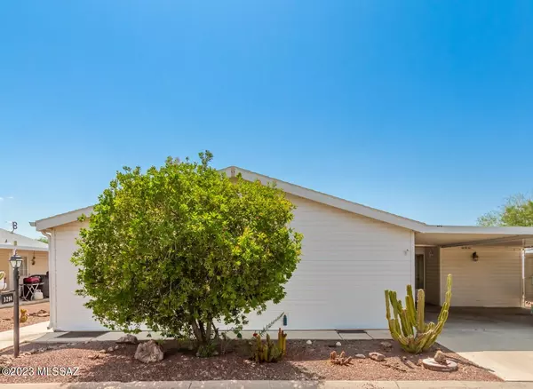 3294 S Dynamite Avenue, Tucson, AZ 85735