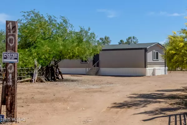 10501 W Mars Road, Tucson, AZ 85743