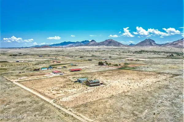 Elgin, AZ 85611,35 Roadog Way