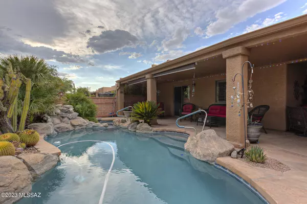 2564 S Pecan Valley Place, Green Valley, AZ 85614