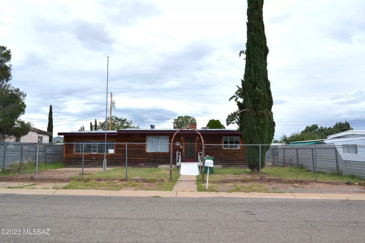 Huachuca City, AZ 85616,117 E Apache Street