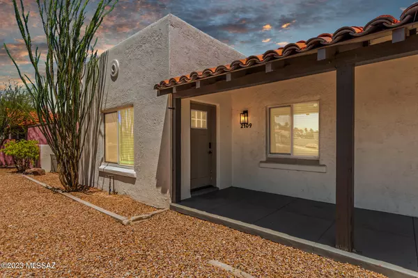 2109 E Grant Road, Tucson, AZ 85719