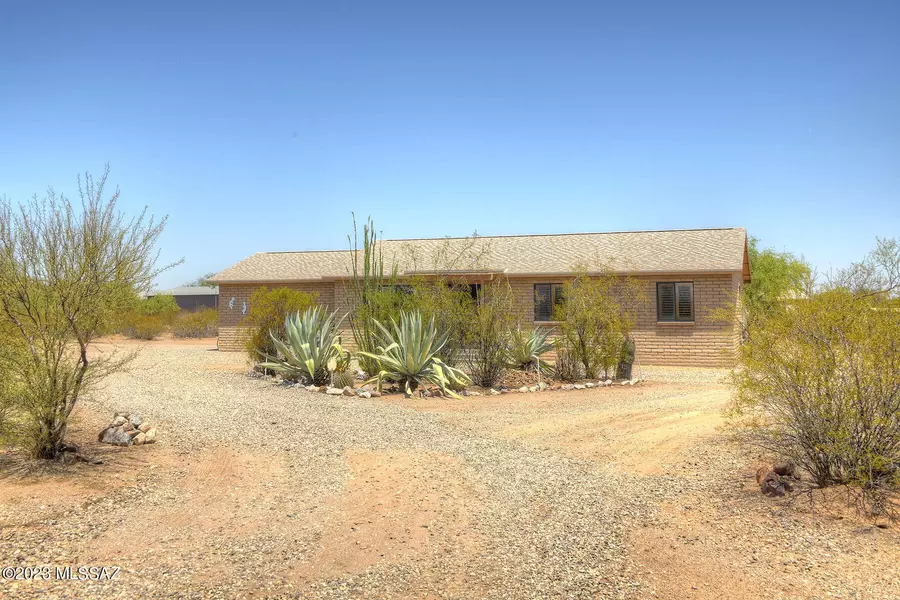 17794 W Avra Valley Road, Marana, AZ 85653