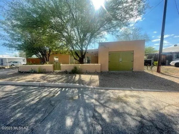 2813 N Winstel Boulevard, Tucson, AZ 85716