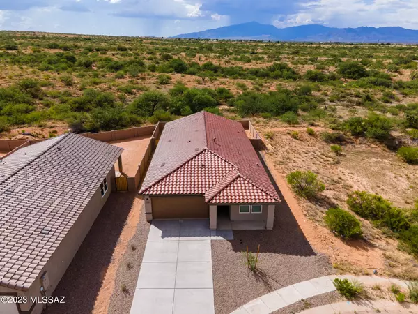 Benson, AZ 85602,1586 Cottonwood Bluffs Drive