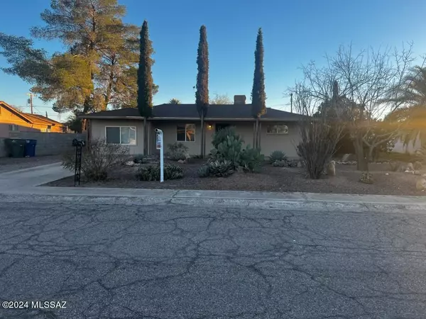 957 W Calle Evelina, Tucson, AZ 85706