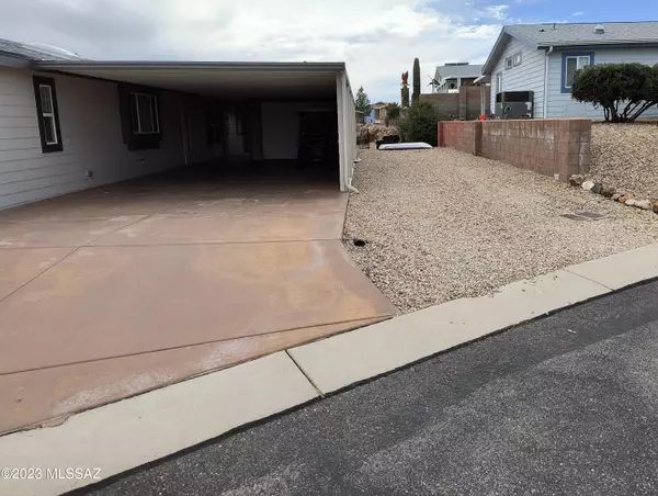 Benson, AZ 85602,1030 S Barrel Cactus Ridge #156