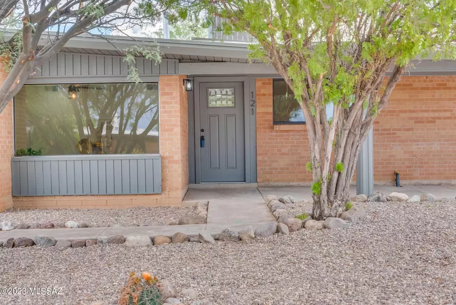 121 S Antietam Place, Tucson, AZ 85710